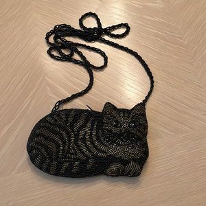‘Cat’ Evening bag fully beaded with long beaded strap black and gold
